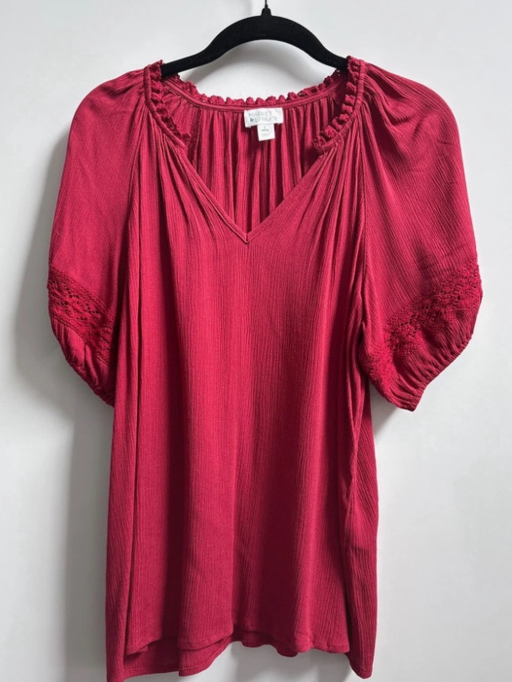 Market & Spruce Raspberry V‑Neck Smocked Puff Sleeve Tunic Top